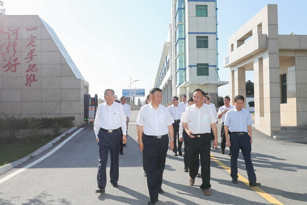 习近平在安徽考察时强调 坚持改革开放坚持高质量发展 在加快建